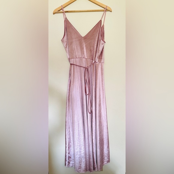 Lulu's Wrap Dress Women’s | Mauve Pink | Sz Medium | Velvet | High Low - Picture 8 of 8